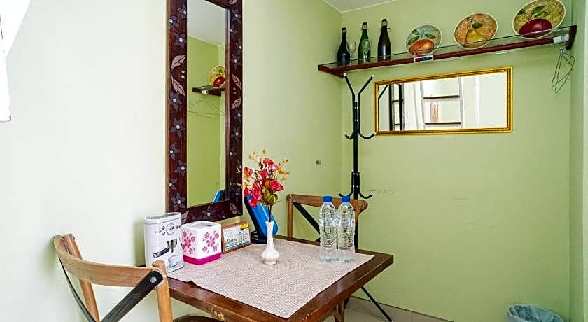 RedDoorz Syariah near Suncity Mall Sidoarjo