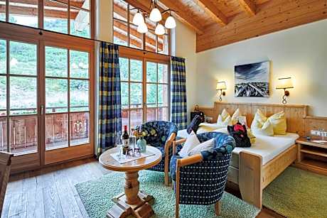 Double Room with Mountain View