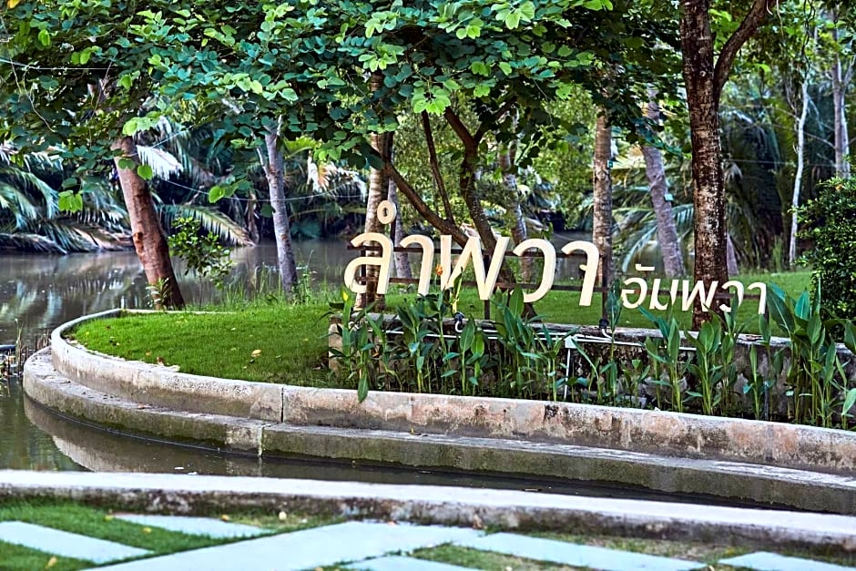 Lumphawa Amphawa Resort (SHA Plus)