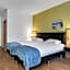 Airport Hotel Aurora Star