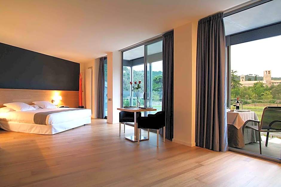 Hotel Món Sant Benet