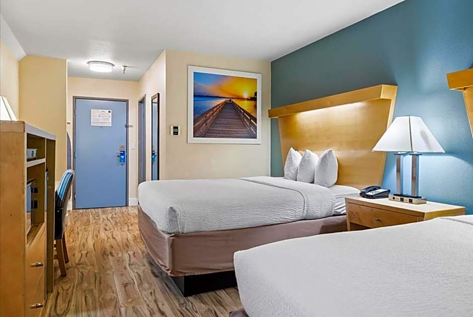 Days Inn by Wyndham Woodland