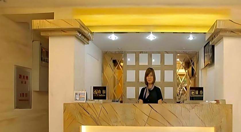 Xinghe Xinfeng Hotel Railway Station & Bus Station Branch