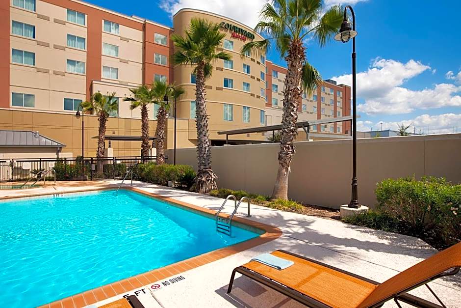 Courtyard by Marriott Houston Pearland