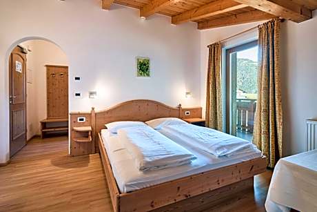 Double Room with Mountain View