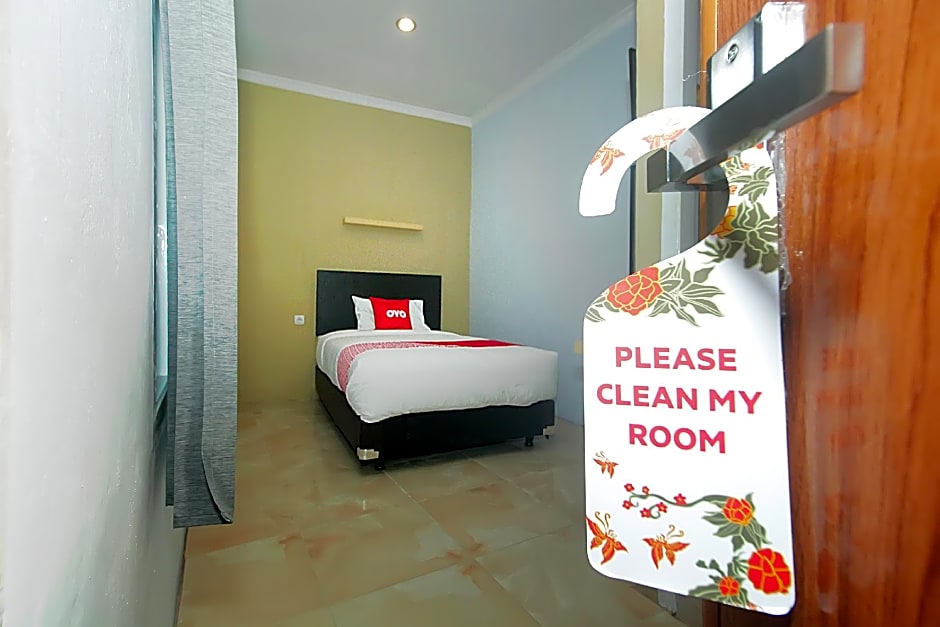 OYO 2049 Tassa Kost Syariah