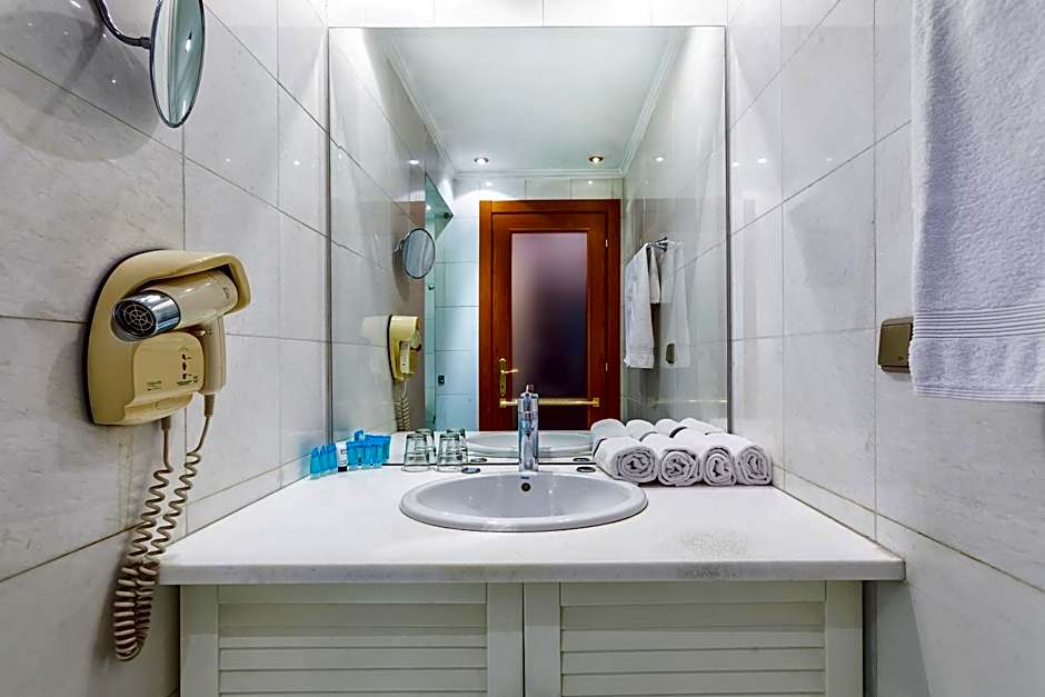 Minerva Premier Hotel