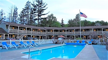 Mt. Madison Inn & Suites