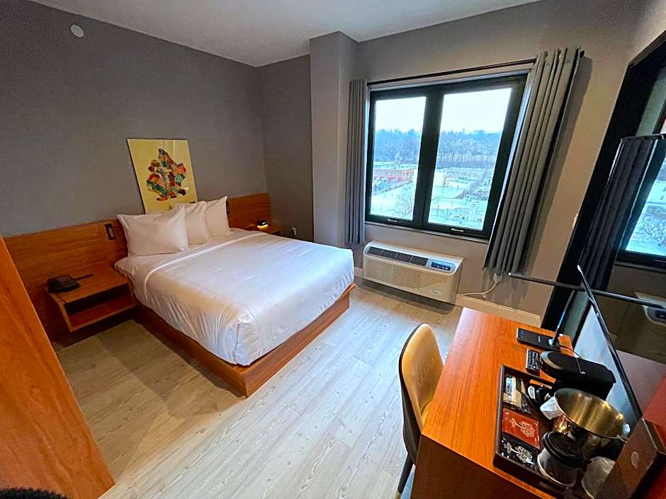 Liberty View Brooklyn Hotel