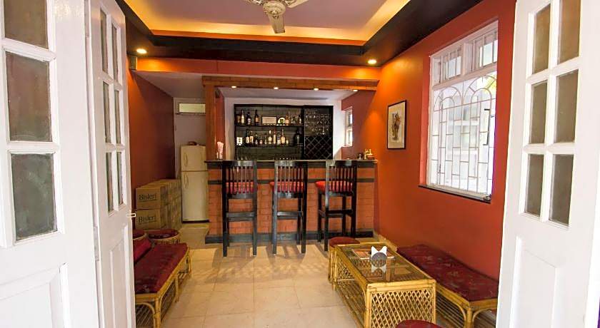 Veeniola Holiday Home