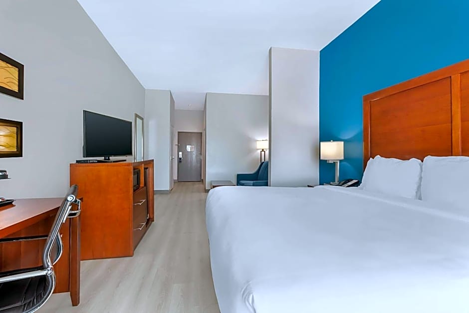 Comfort Inn and Suites