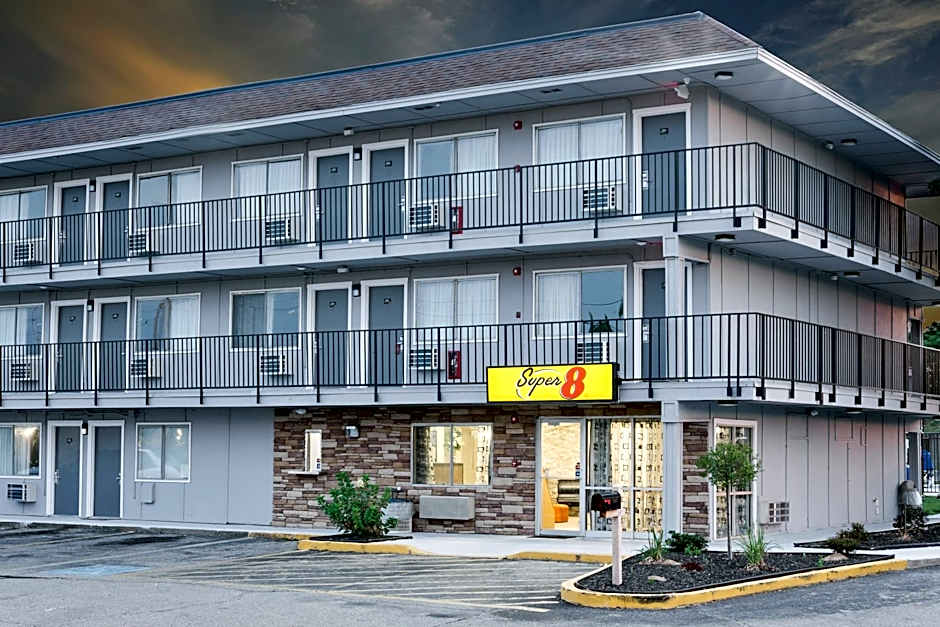 Super 8 by Wyndham Florence