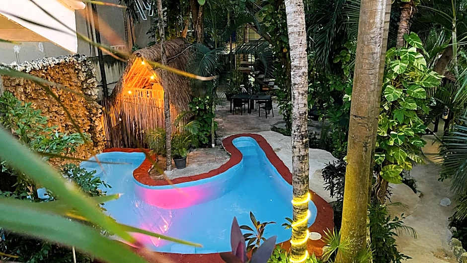 Hotel B&B by Playa del Karma