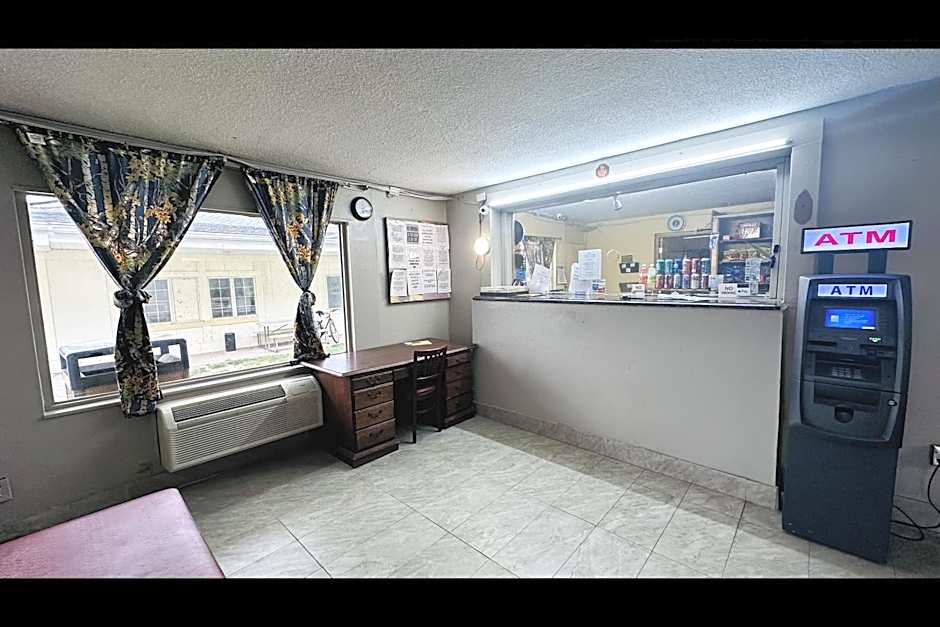 Hallmark Inn By OYO Fort Wayne