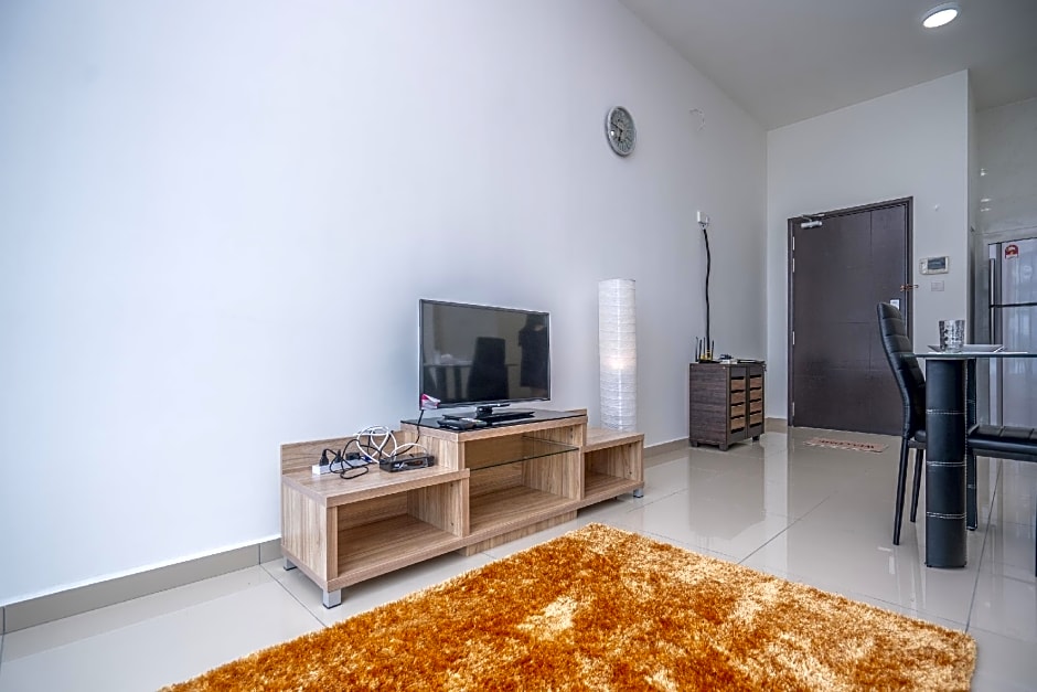 OYO HOME 90183 D' Summit Residence 2bhk @ YML 0824