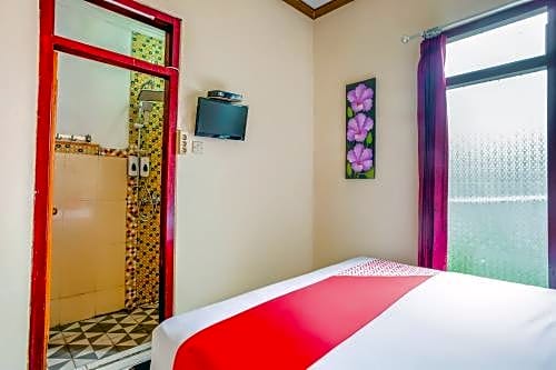 OYO 3004 Penginapan Bromo Adi