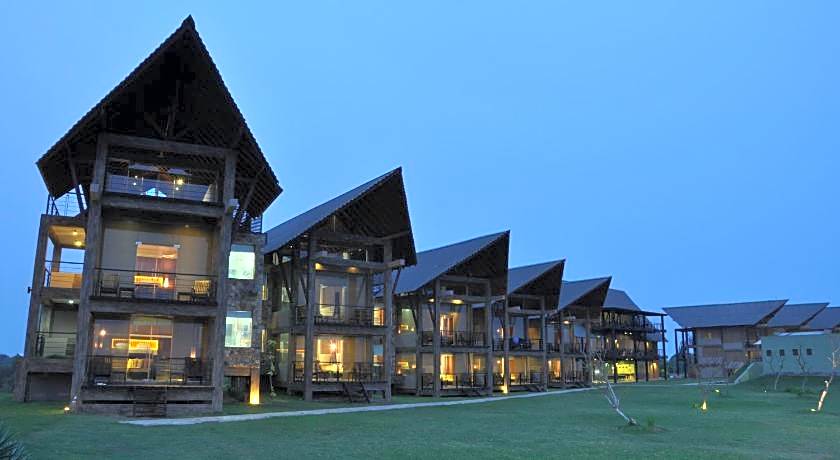 Laya Safari Hotel