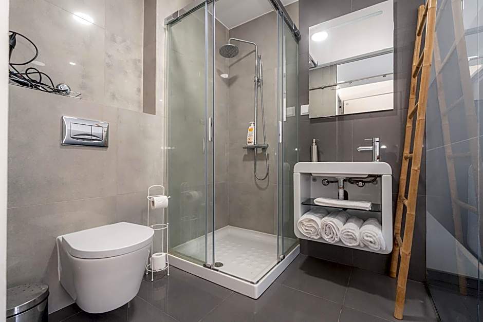 Ergosuites