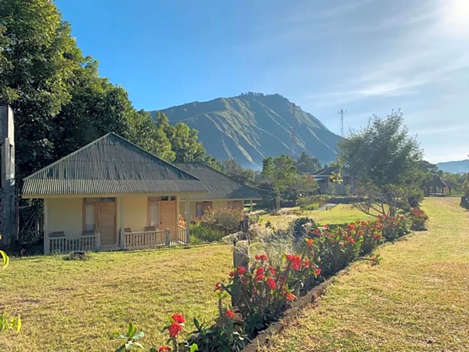 Lembah Rinjani Villa & Resto Syariah by ecommerceloka