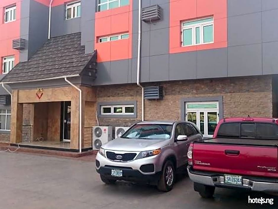 Wise Penny Suites and Spa