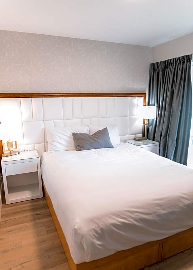 Hotel Civilia Lakeside by Civilia Golf Retreat