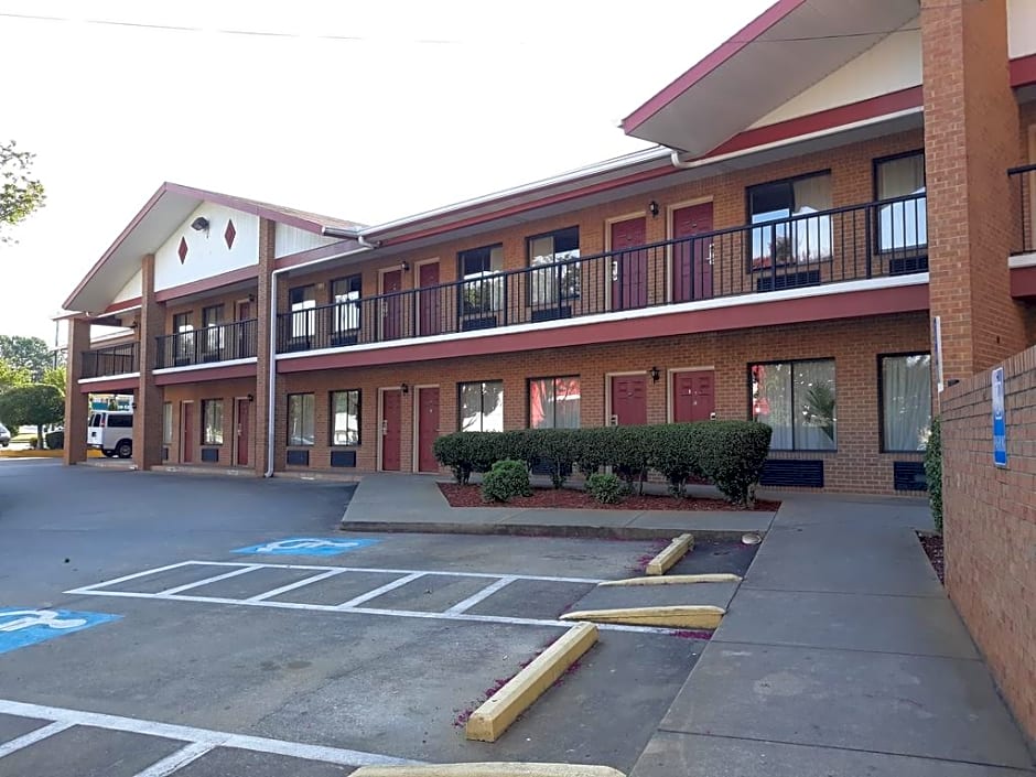 Americas Best Value Inn Stockbridge