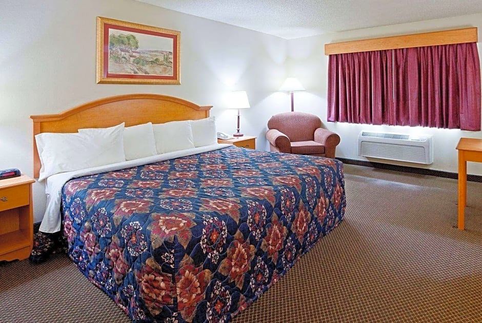 AmericInn by Wyndham Silver City