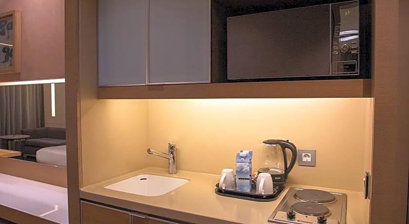Saifi Suites