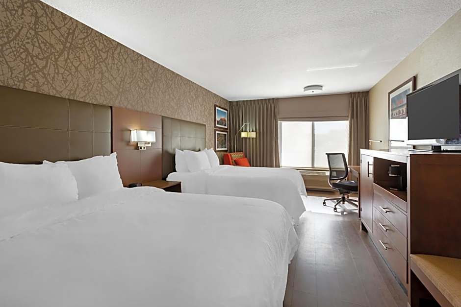 Best Western Plus Cottontree Inn
