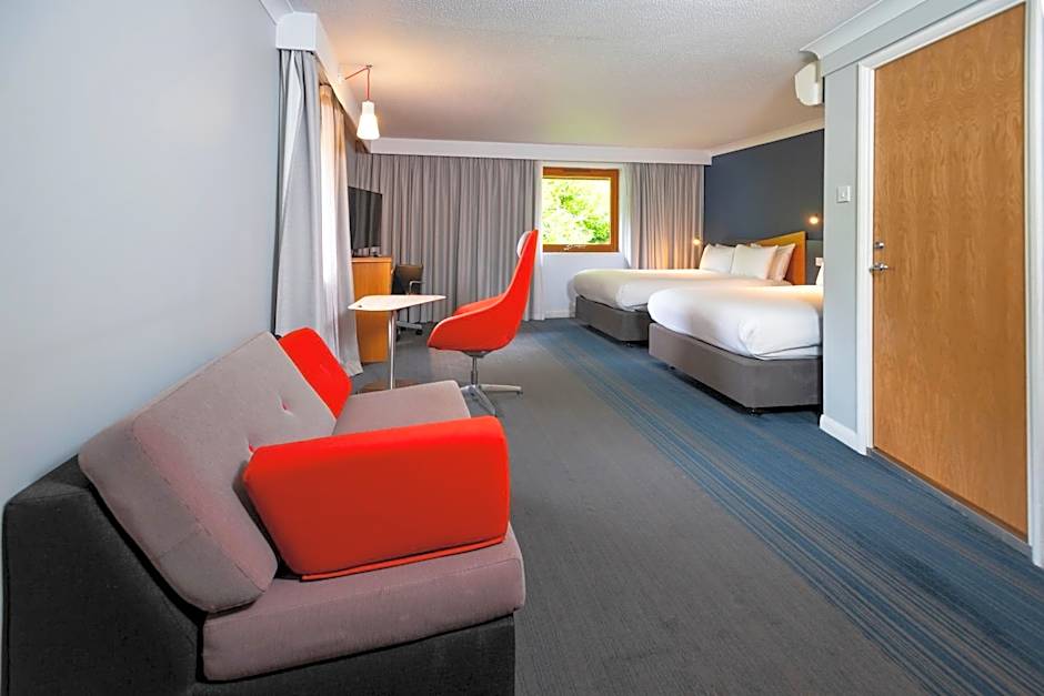 Holiday Inn Express Taunton East By IHG