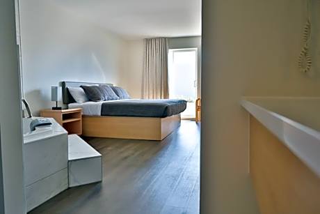 Suite with Spa Bath