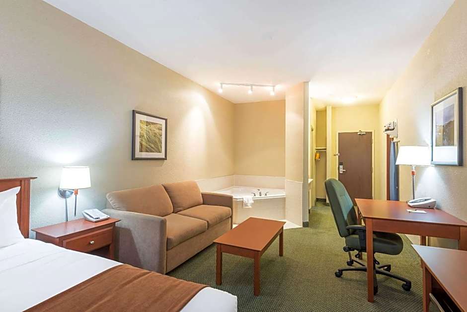 Super 8 by Wyndham Windsor NS