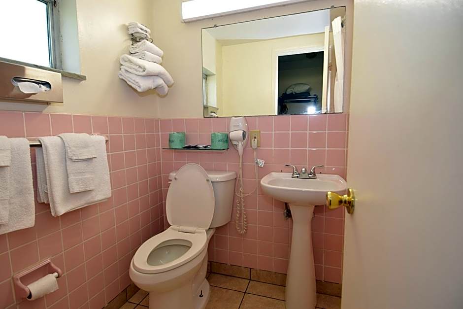 Knights Inn - Oswego, NY