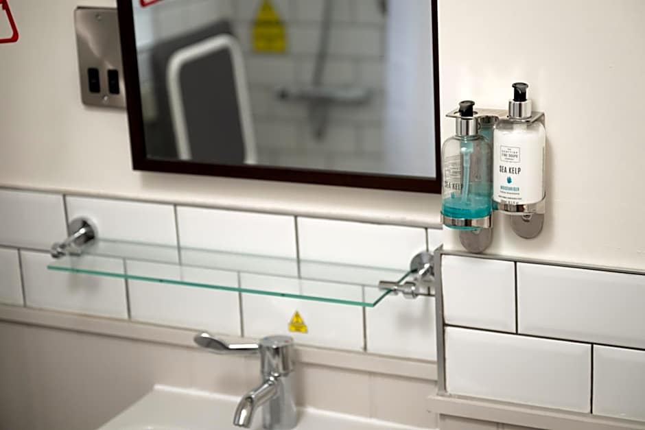 Rockingham Arms By Greene King Inns