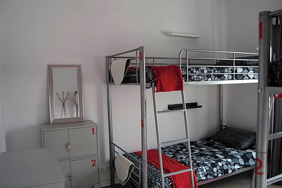 Lisbon Hostel Terminal 3