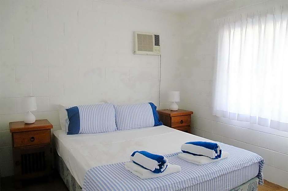 Apollo Jewel Beachfront Apartments