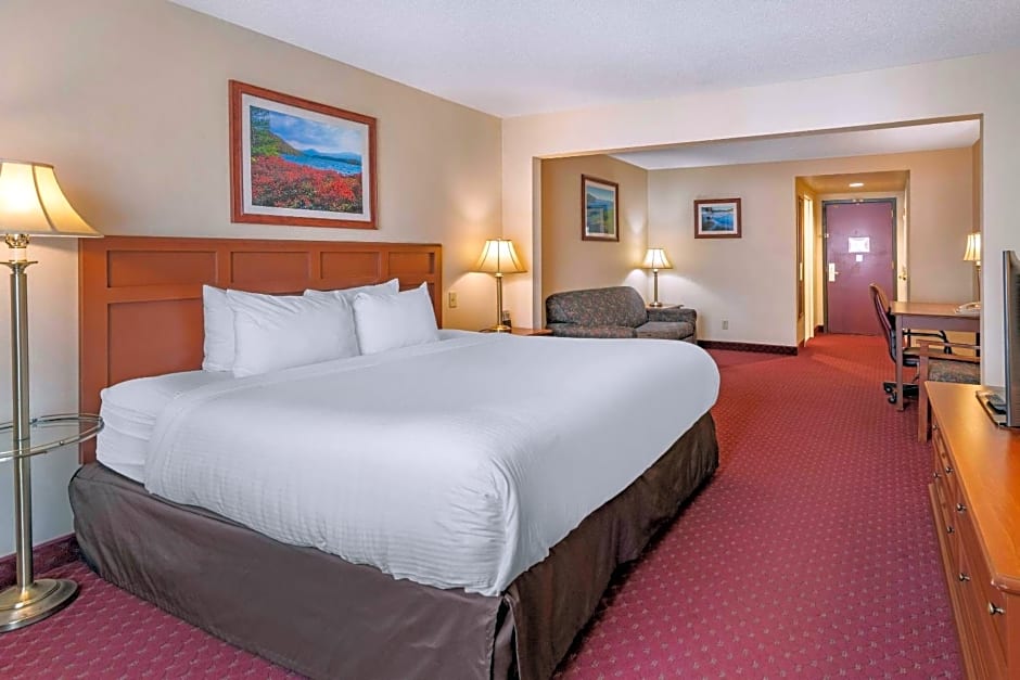 Comfort Inn & Suites Lake George