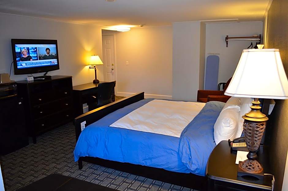 Cape Shore Inn
