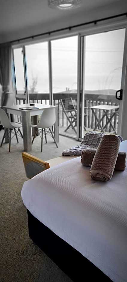 Kaka Point Spa Accommodation - Catlins