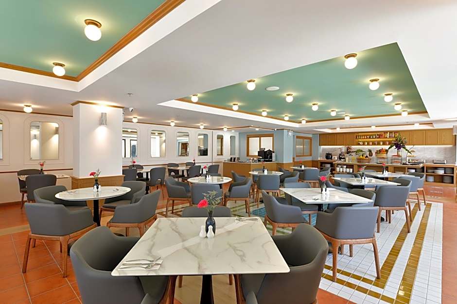 Oakwood Hotel & Residence Bangkok