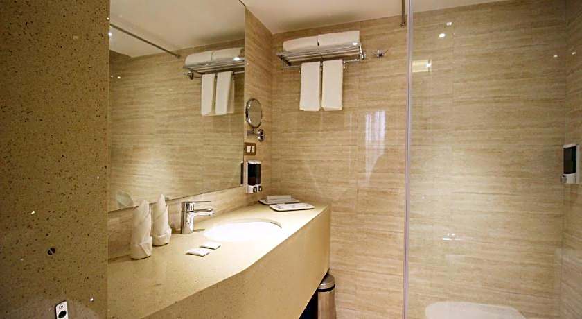 Hotel Jagadish International, Sankey Road