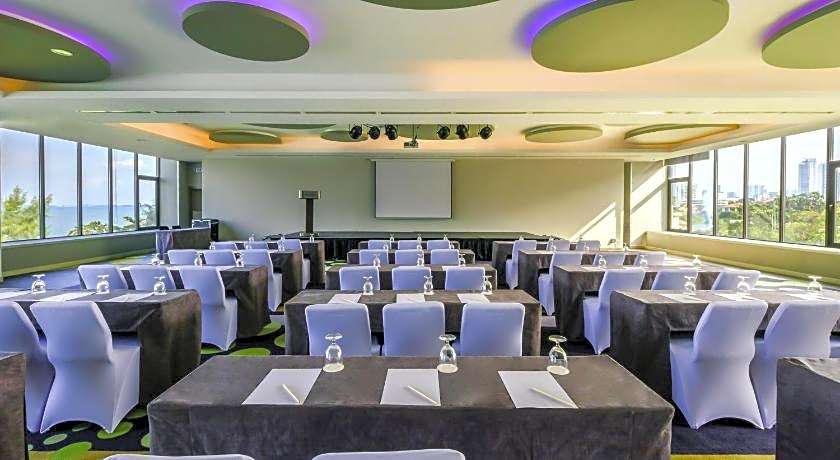 Mercure Penang Beach