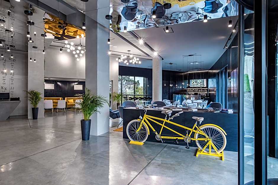 Golden Tulip Design Tbilisi