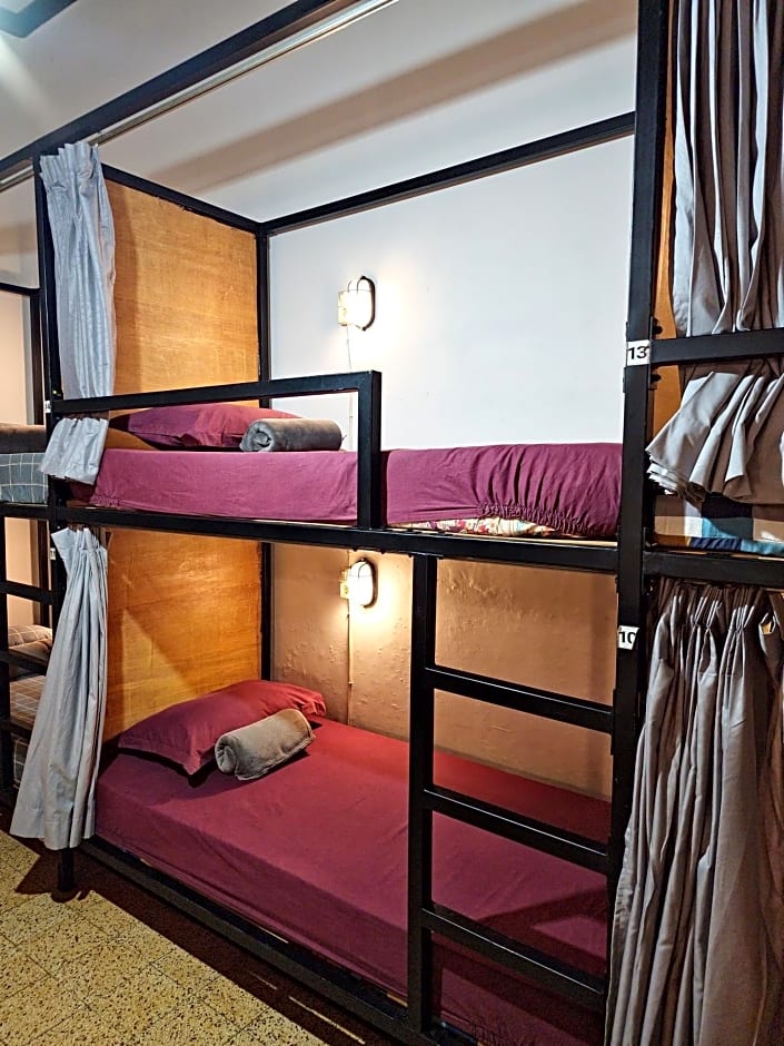 SEMERU HOSTEL MALANG