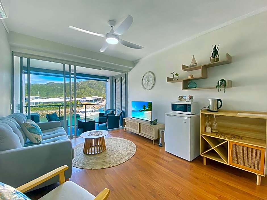 Blue on Blue Studio Room 1222