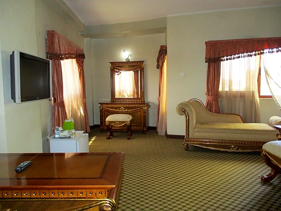 Imperial Royale Hotel