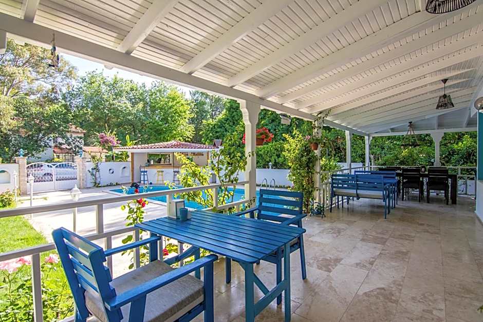 Calypso Cozy Suites