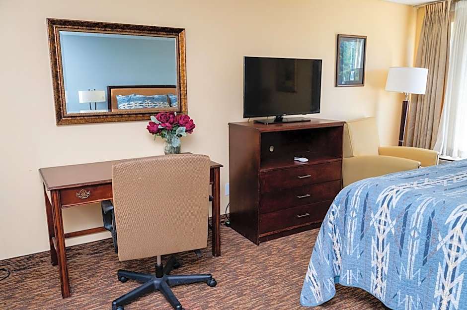 Columbia Gorge Inn