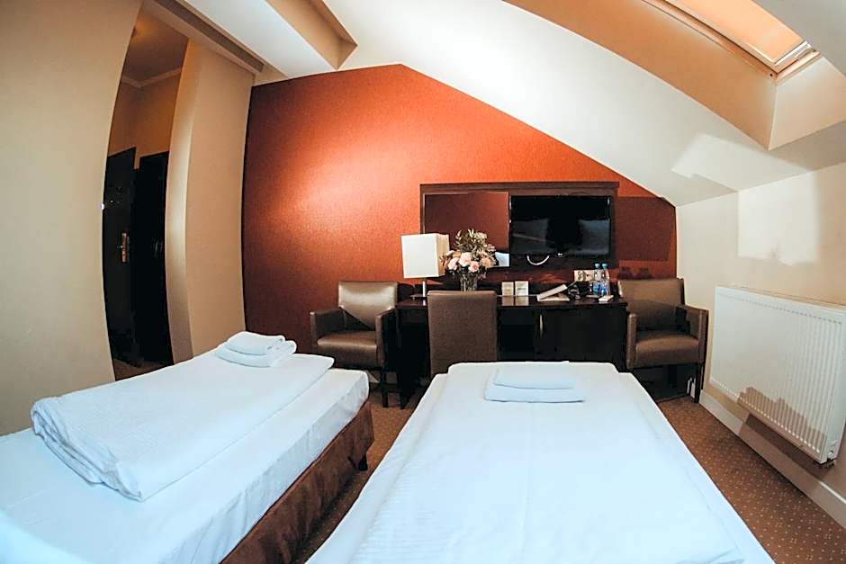 Centrum Bankietowo - Hotelowe "Perła"