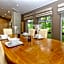 Ladera Retreat Lodges